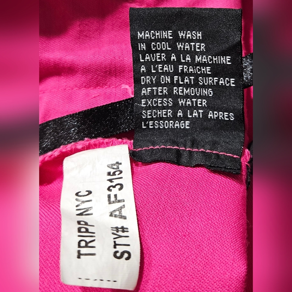 Vintage Tripp NYC Hot Pink and Black Mini Skirt - Excellent Condition - Picture 6 of 6